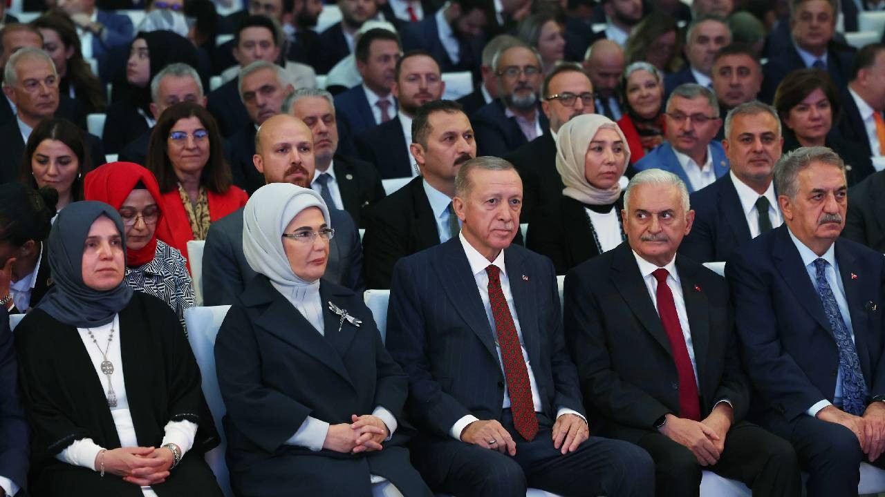 AKP’nin MKYK üyeleri belli oldu! İşte 75 kişilik liste