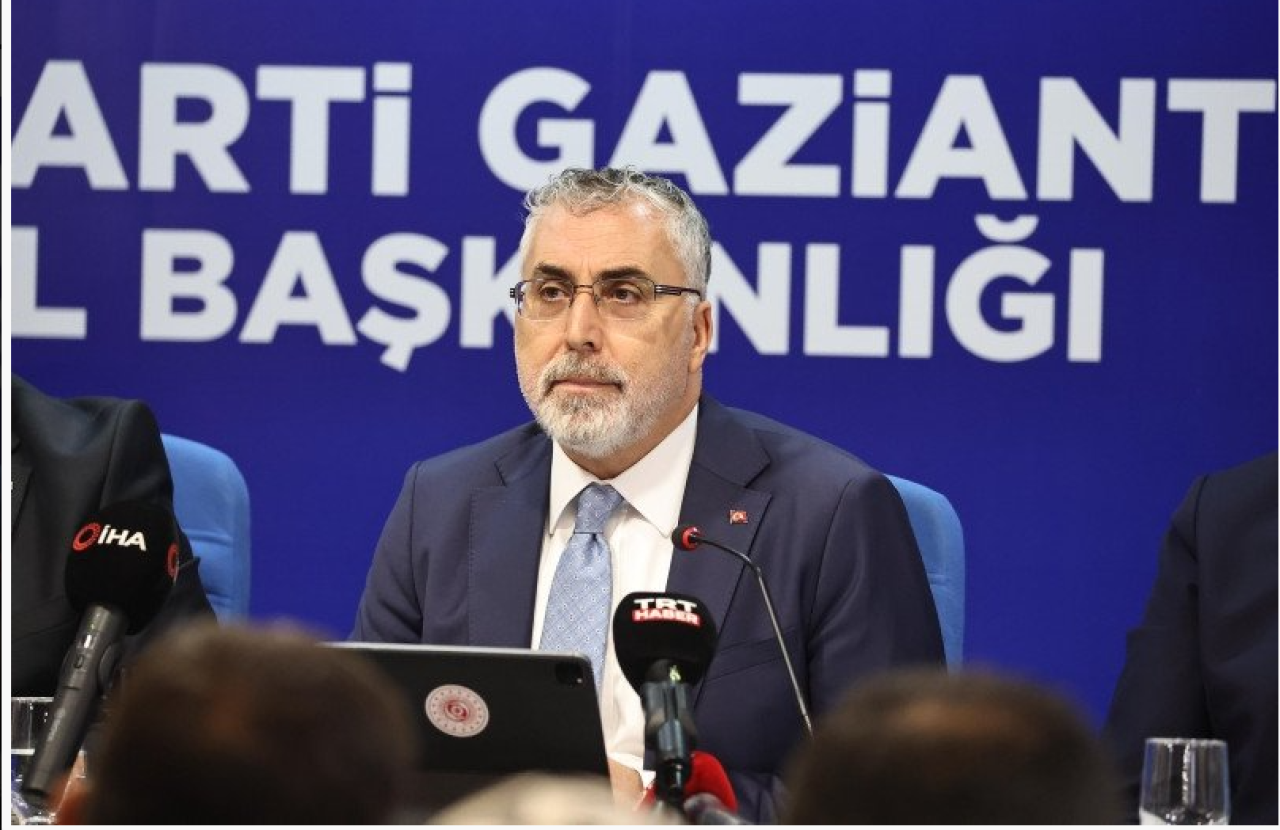 Bakan Işıkhan'dan açıklamalar: 'Emekli maaşlarında  iyileştirmelere dair  adımları atacağız'