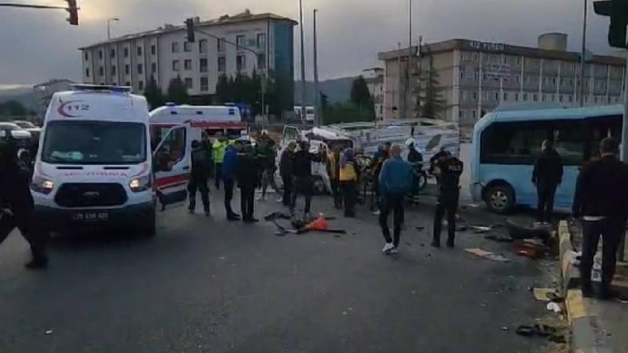 Karabük'te feci kaza! Çok sayıda yaralı var