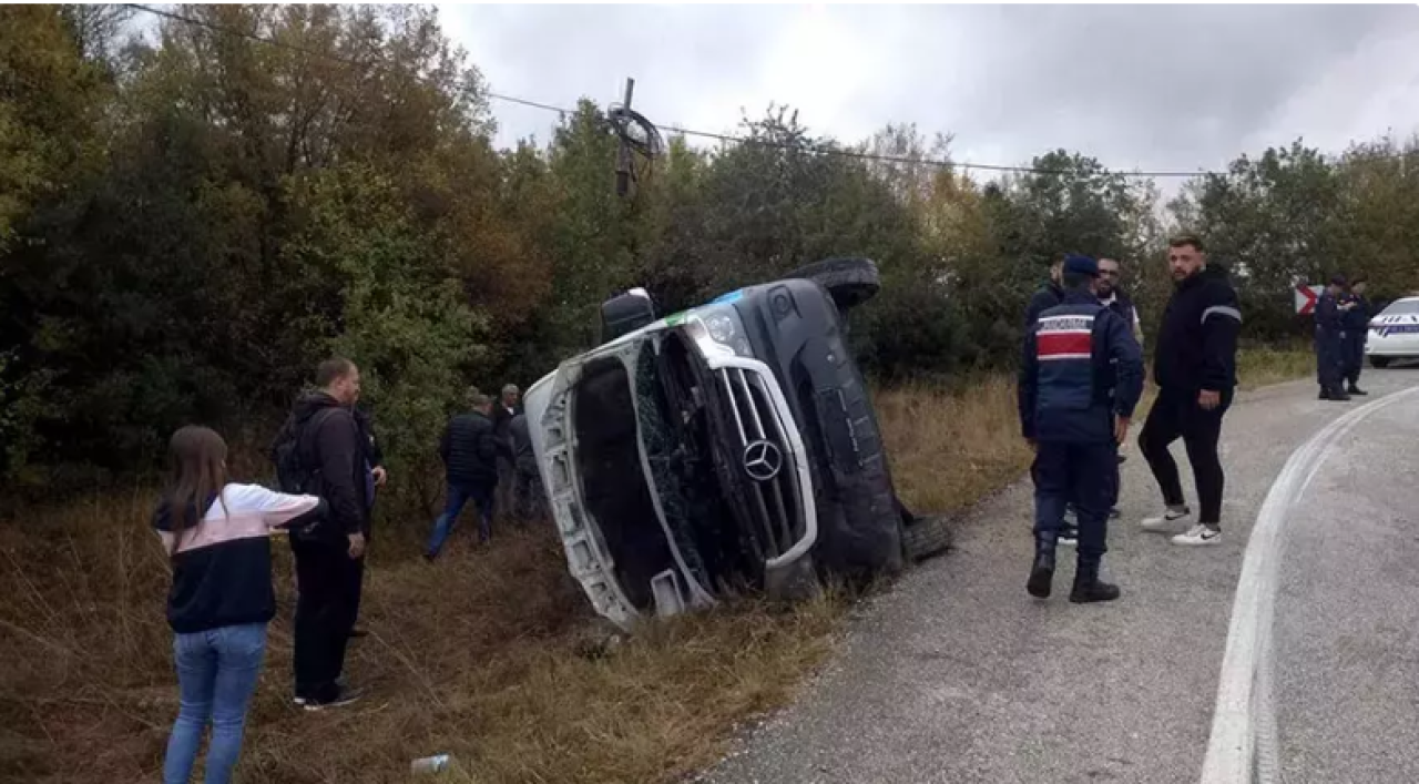 Tekirdağ'da yolcu minibüsü devrildi! Çok sayıda yaralı var