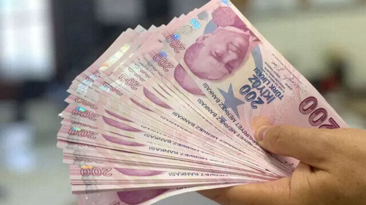 Çalışan emeklilere ikramiye geliyor AK Parti Grup Başkanvekili açıkladı