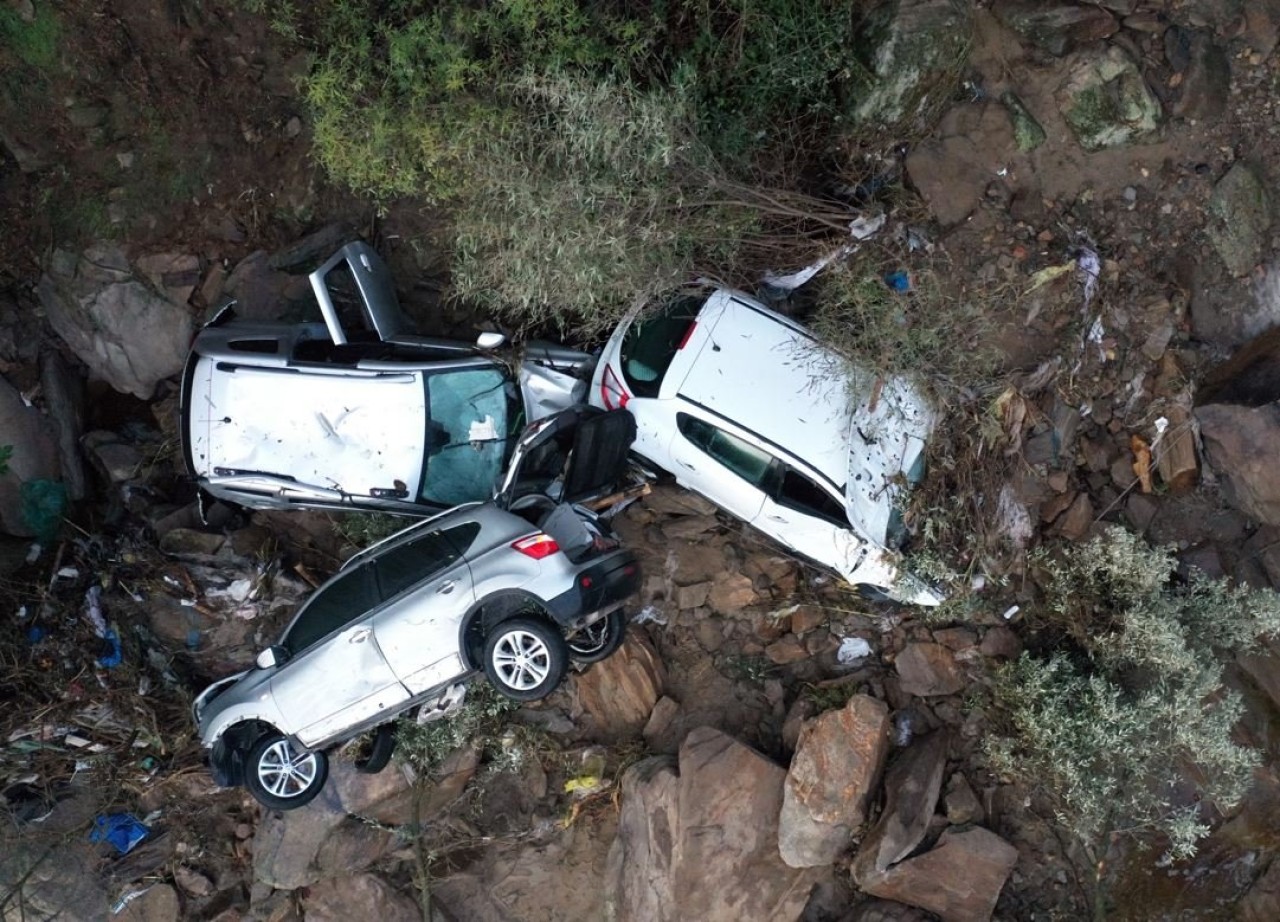 Aydın'da sel can aldı. Sularda sürüklenen otomobilde Hacer Alptekin ve Erhan Kavaklıçay öldü