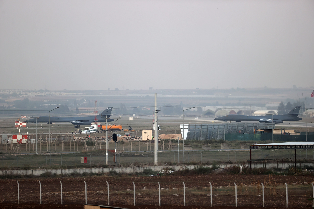 ABD bombardıman uçakları İncirlik'e geldi