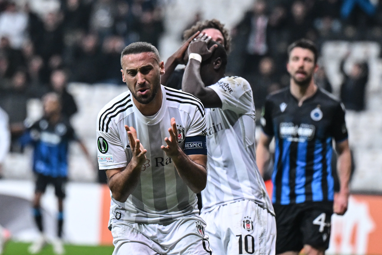 Beşiktaş'ı 5'lik yaptılar. Dolmabahçe'de kara gece