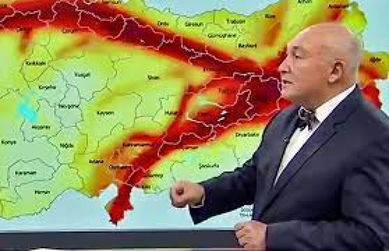 Ünlü deprem uzmanı Ahmet Ercan'dan bir il için korkutan açıklama. 7.4 deprem bekliyor: 5 katlı binalar yıkılacak