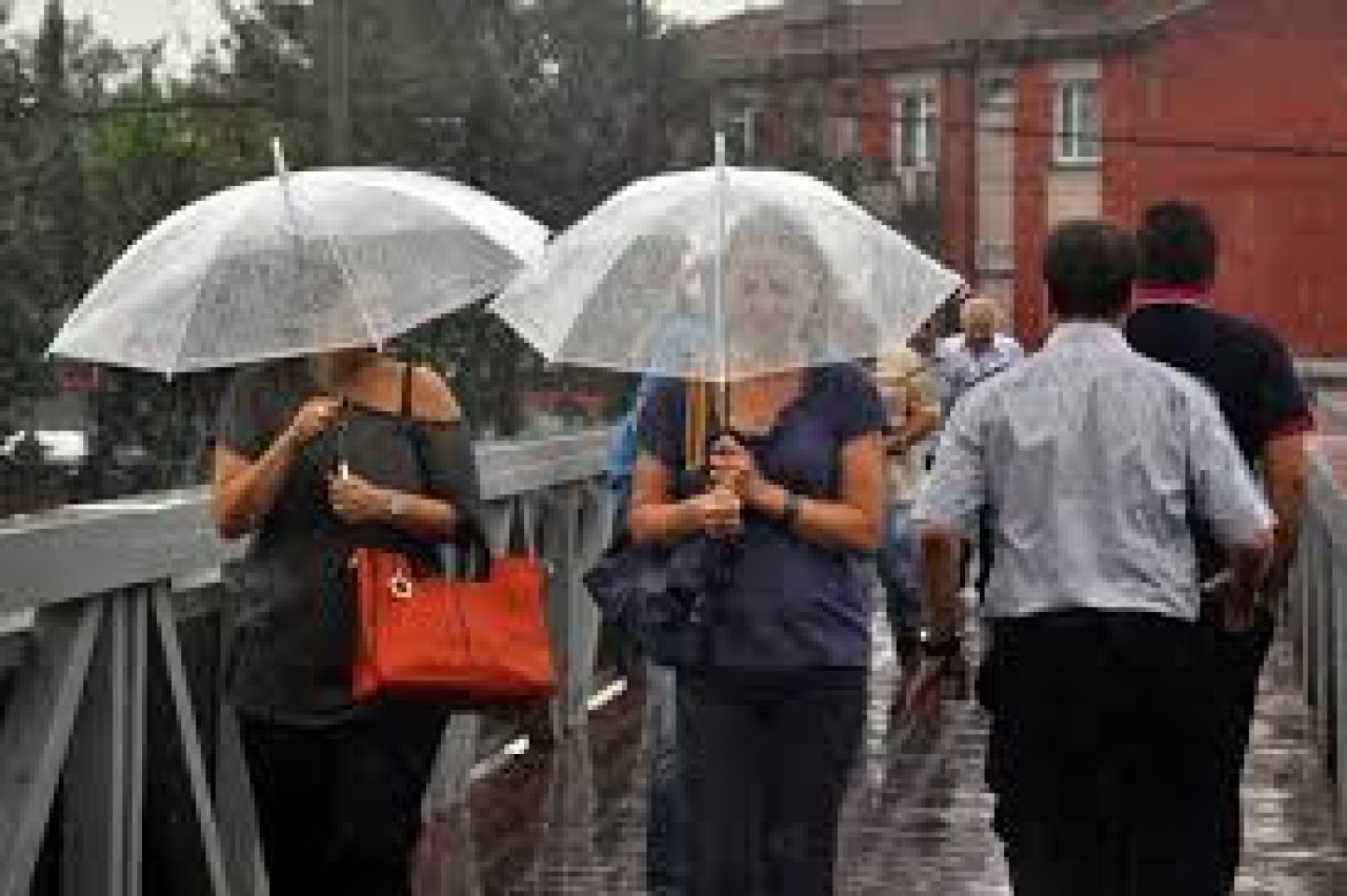 Bugün hava nasıl olacak? Meteoroloji açıkladı. 3 ilde yağmur var. Bu illerde sıcaklık artıyor