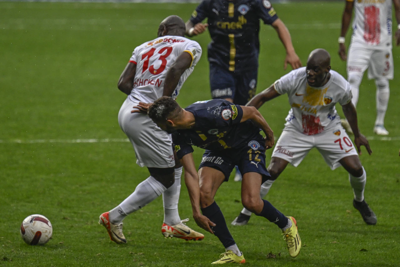 Kasımpaşa Kayserispor maçında müthiş düello. 7 gol attılar