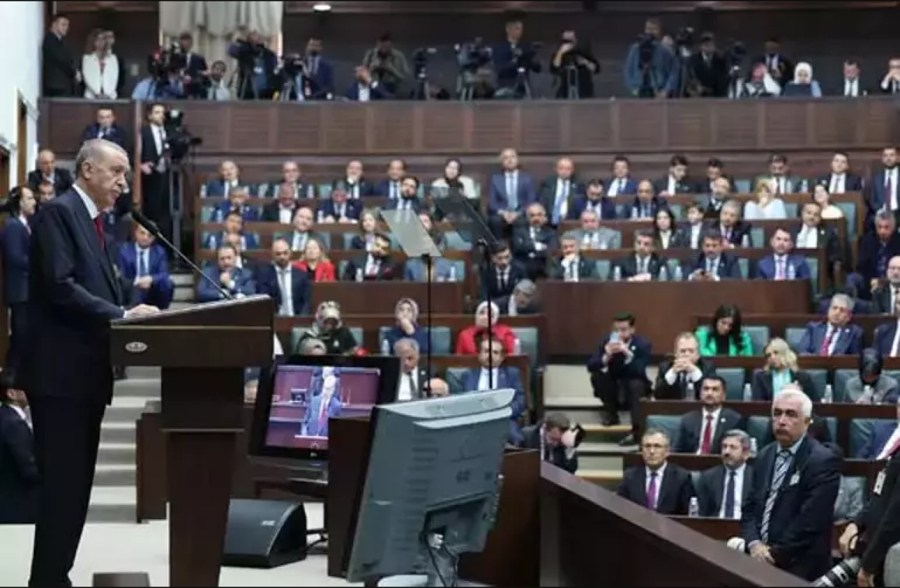 Cumhurbaşkanı Erdoğan'dan kürsüde sert mesajlar!