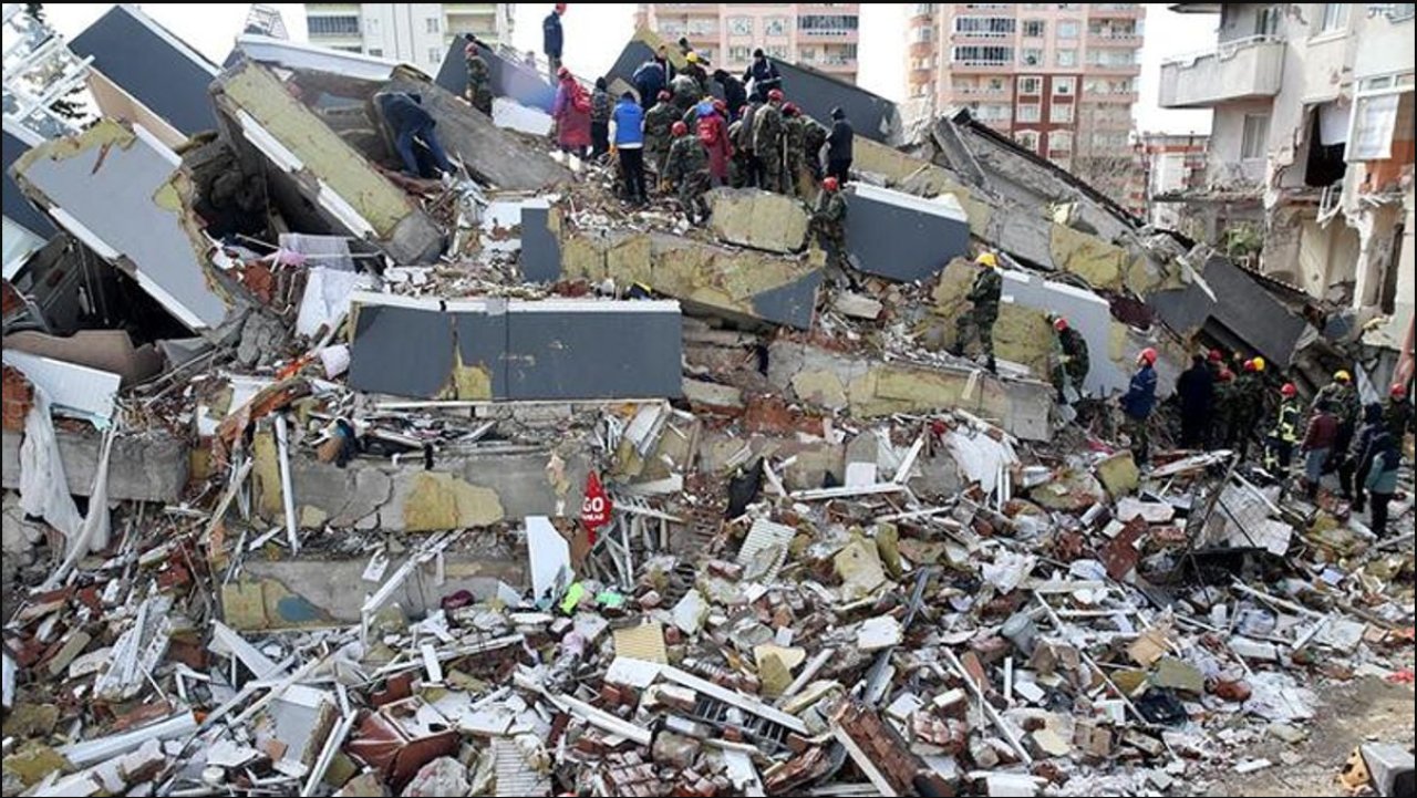 Ezgi Apartmanı 35 kişiye mezar olmuştu: Bakın kolon kesenlerin avukatı kim oldu?