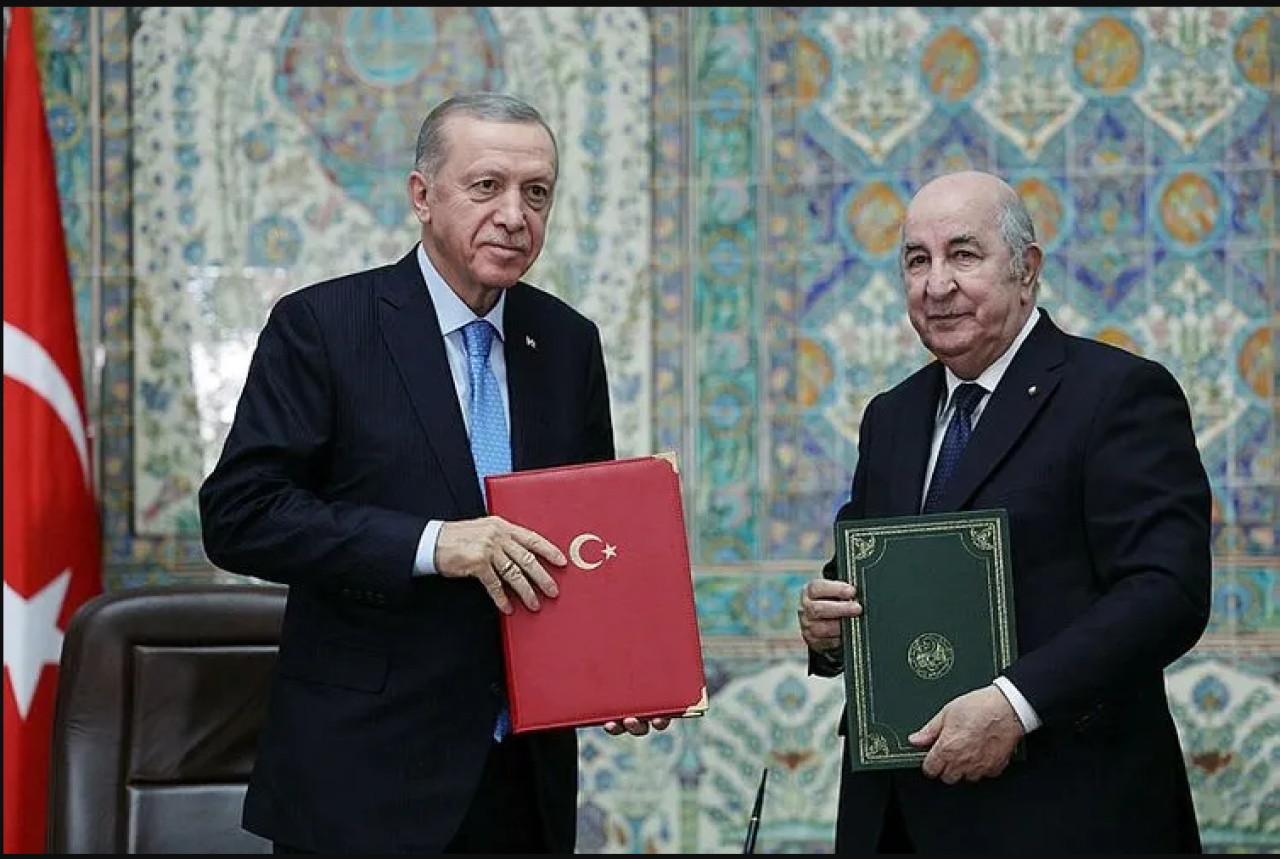 Cumhurbaşkanı Erdoğan'dan Cezayir dönüşü önemli açıklamalar!