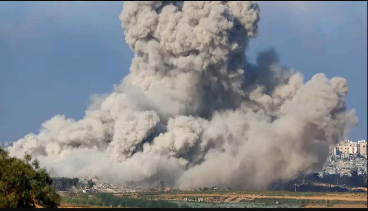 İsrail,  Gazze'nin merkezindeki mahalleyi vurdu: Onlarca yaralı!