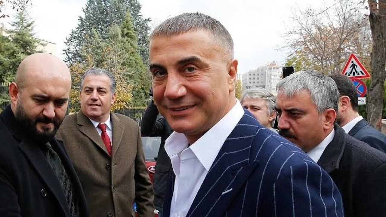 Sedat Peker,  Türkiye'ye mi dönüyor? Suç örgütü lideri bir buçuk yıl sonra sessizliğini bozdu