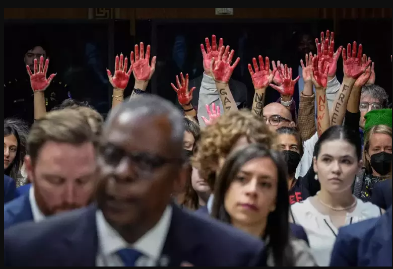 ABD Senatosu’nda savaş karşıtı protesto: 12 kişi gözaltında