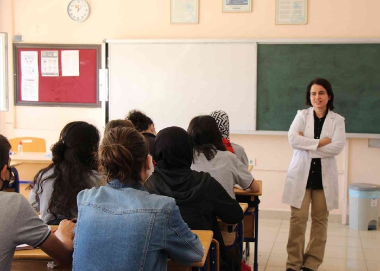 Buna çok ihtiyaç vardı! Ortaokul ve lise müfredatına yeni bir ders eklendi