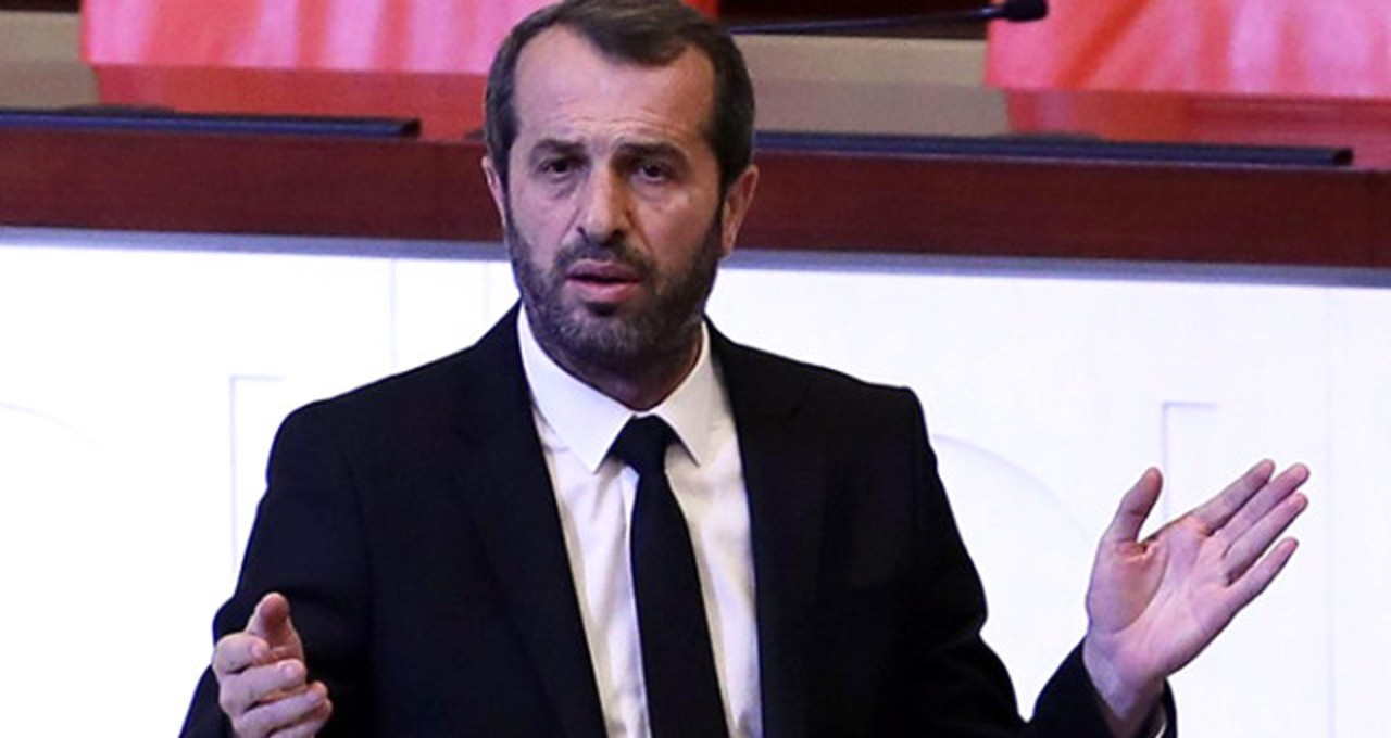 Saffet Sancaklı istifa etti