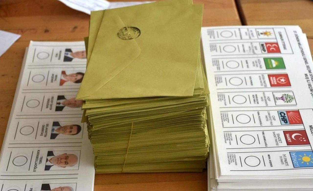 3 büyükşehrin anket sonuçları ortaya çıktı! İşte bu pazar seçim olsa kazanacak adaylar