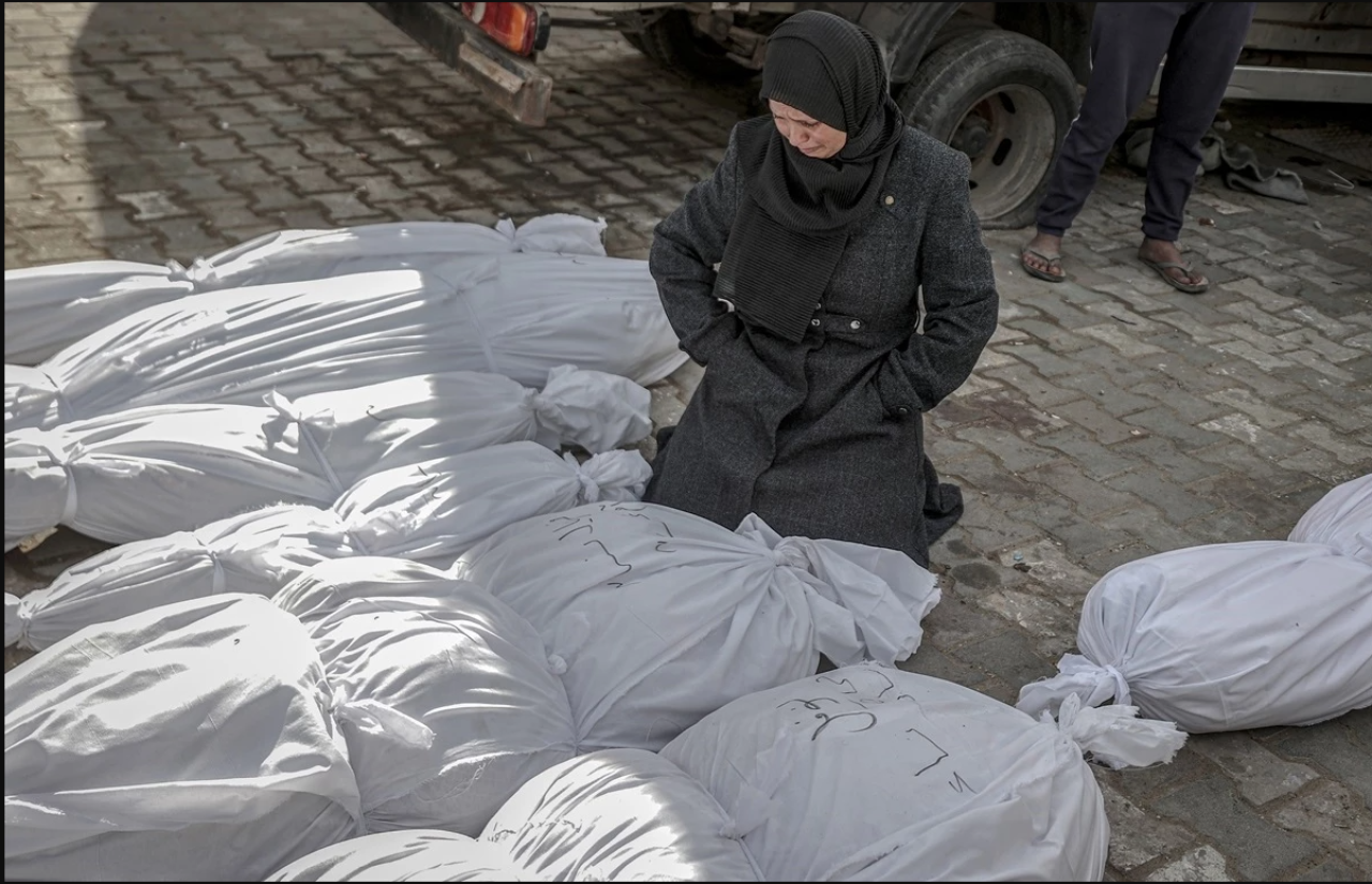 İsrail Gazze'yi havadan vurdu: En az 100 ölü!