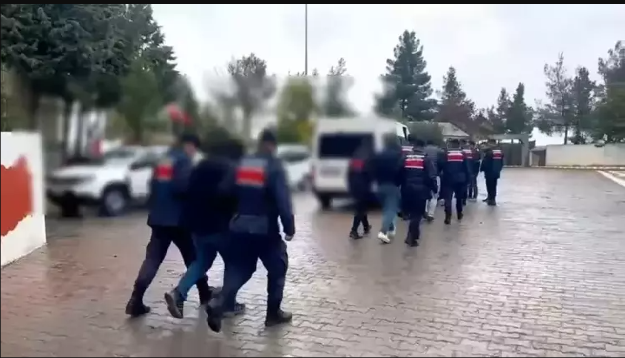 3 ilde 'Oltalama Yöntemi' ile 64 kişiyi dolandırdılar!