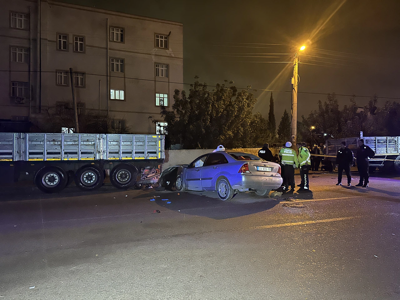 Adana'da korkunç kaza: Selçuk Şimşekli ve Yemliha Nergis Yolcu öldü