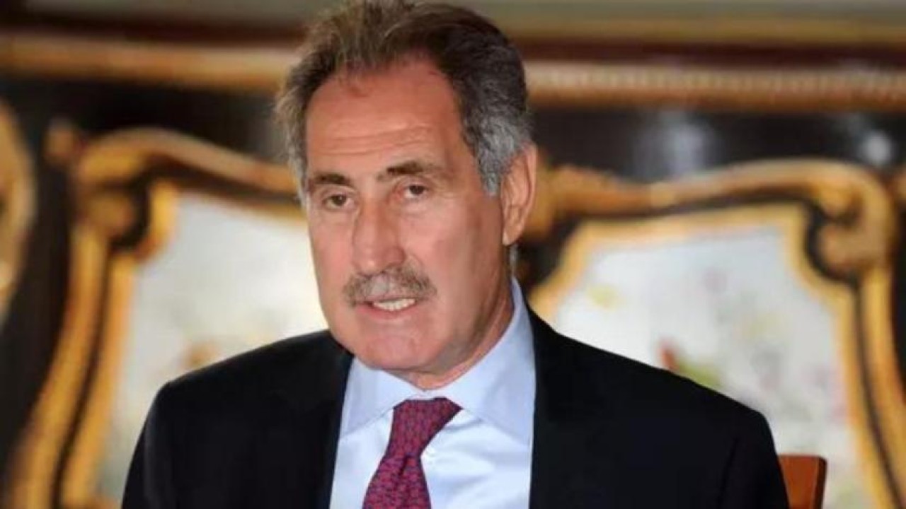 Ertuğrul Günay'a belediye başkan adaylığı teklifi. Hangi partiden geldiğini açıkladı