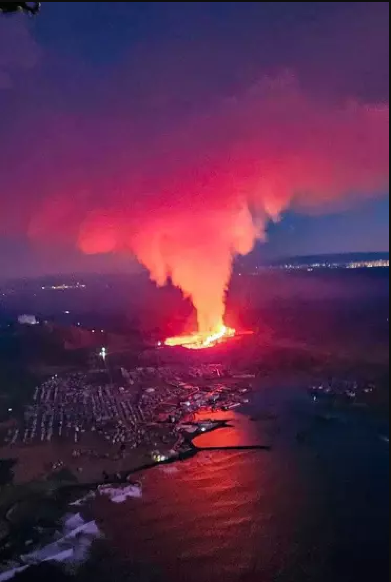 İzlanda'da lavlar yerleşim yerlerine ulaştı!
