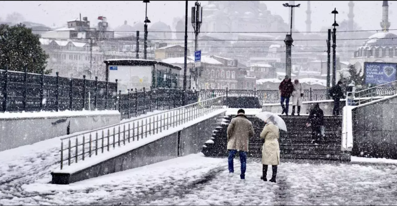 Meteroloji uyardı! O illerde yaşayanlar dikkat  kuvvetli kar yağışı!
