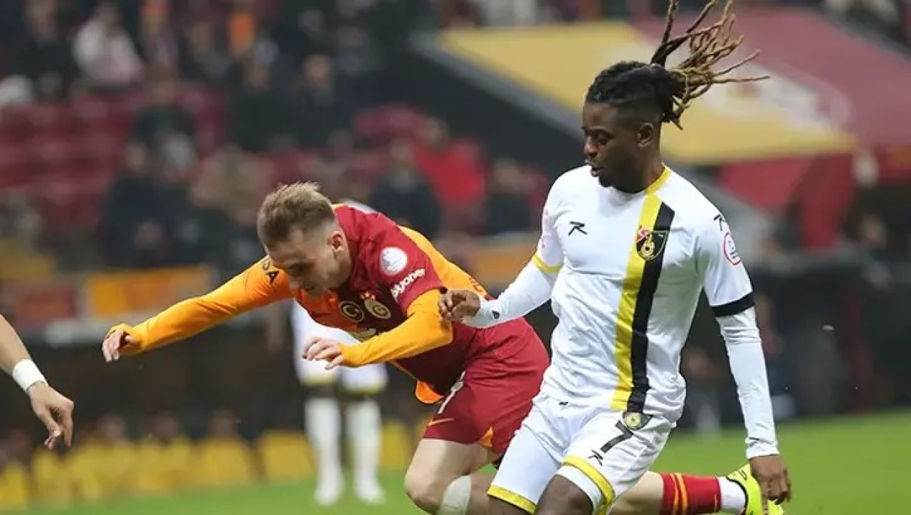 Galatasaray 2 penaltı 1 frikik golüyle İstanbulspor'u yendi