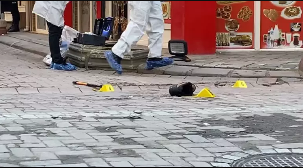 Zeytinburnu'nda baltalı vahşet!