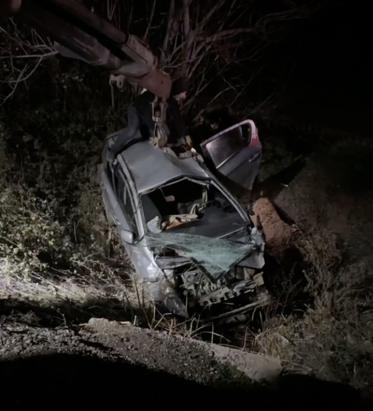 Çanakkale'de devrilen otomobilin sürücüsü Hatice Özdemir öldü
