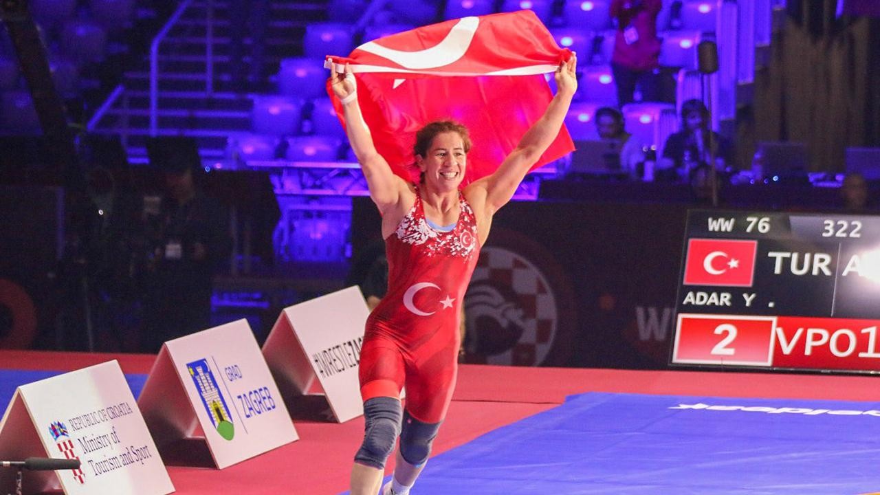 Yasemin Adar Yiğit Avrupa'nın zirvesine çıktı