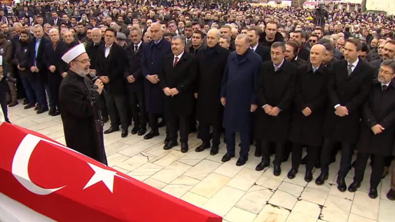 Yazar Alev Alatlı,  son yolculuğuna uğurlandı!