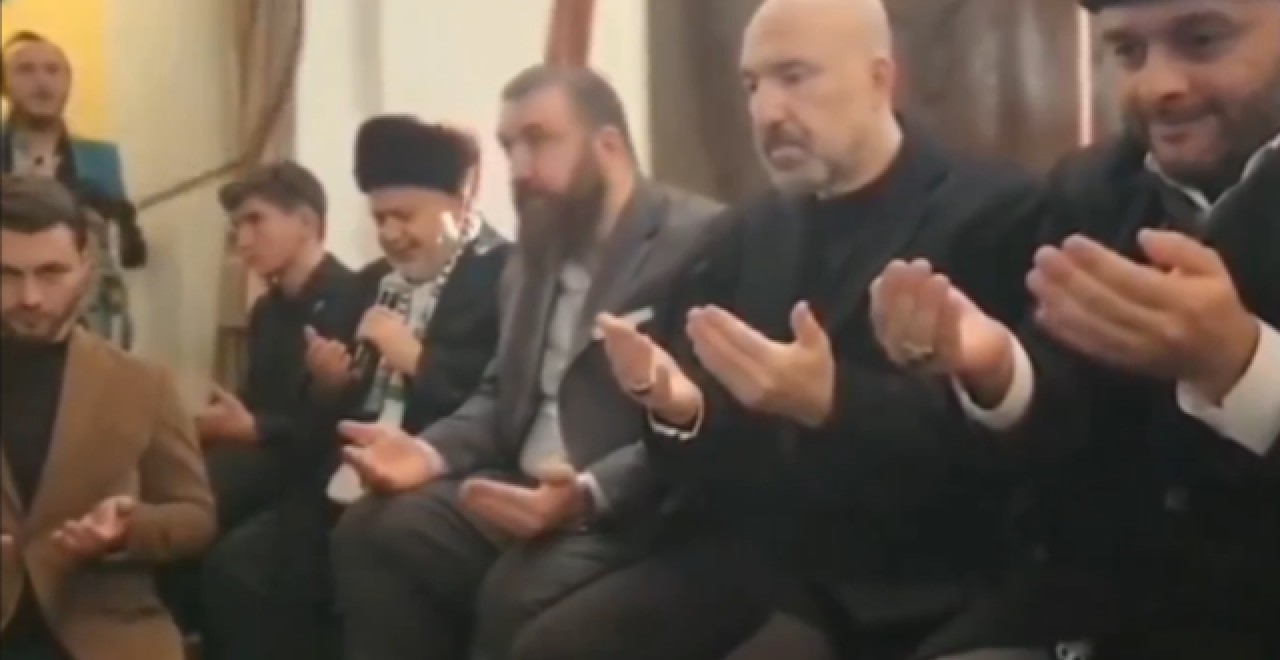 Düğünde Atatürk'e hakaret eden Şevki Yılmaz'dan bir skandal daha!