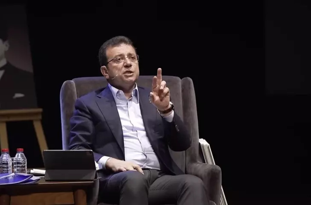 Katıldığı programda seyirciye sert tepki gösterdi! İmamoğlu: Öyle kabadayı laflar etme bana