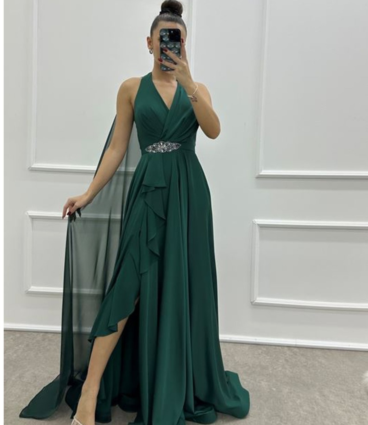 Nikah ve Nişan İçin Elbise Seçimi: Beyazdan Şifona Zarif Çözümler