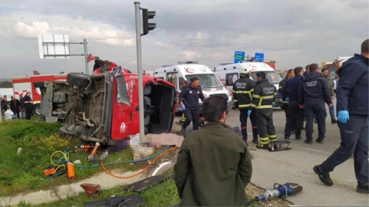 Tekirdağ'da feci kaza: 5 ölü 10 yaralı