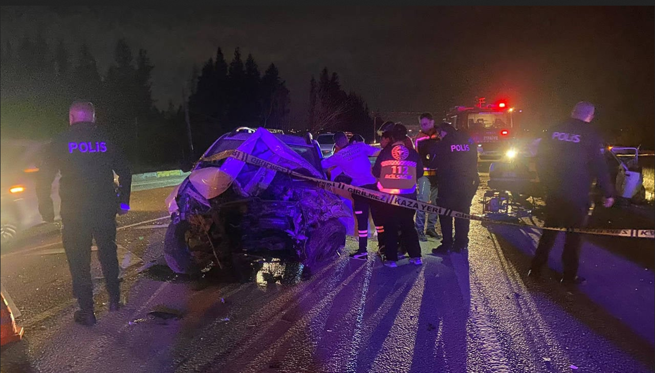 Antalya'da feci kaza: Mehmet Deniz,  Osman Tunç ve Erol Karabulut yaşamını yitirdi!