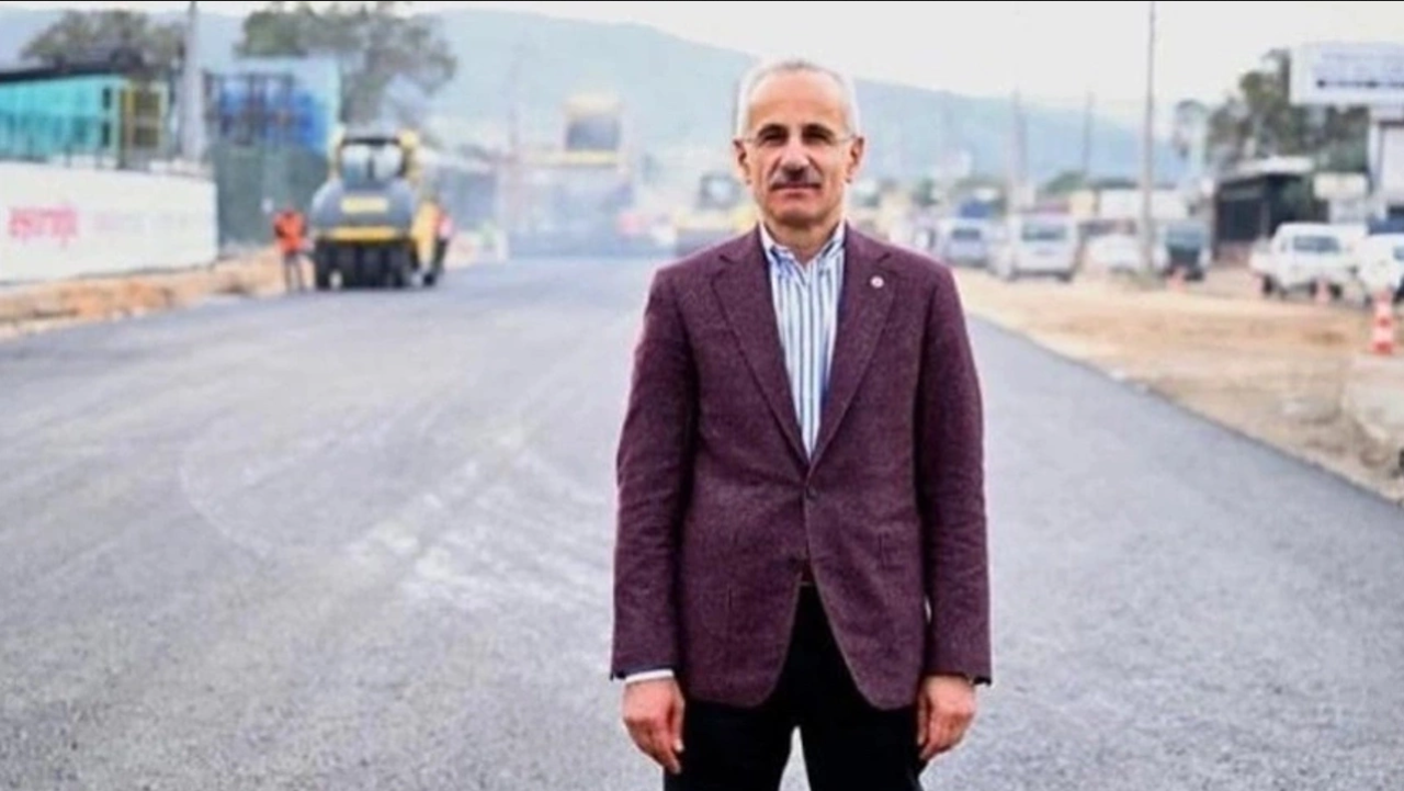 Bakan Uraloğlu duyurdu: Seyahat süresi 45 dakikaya düşecek!