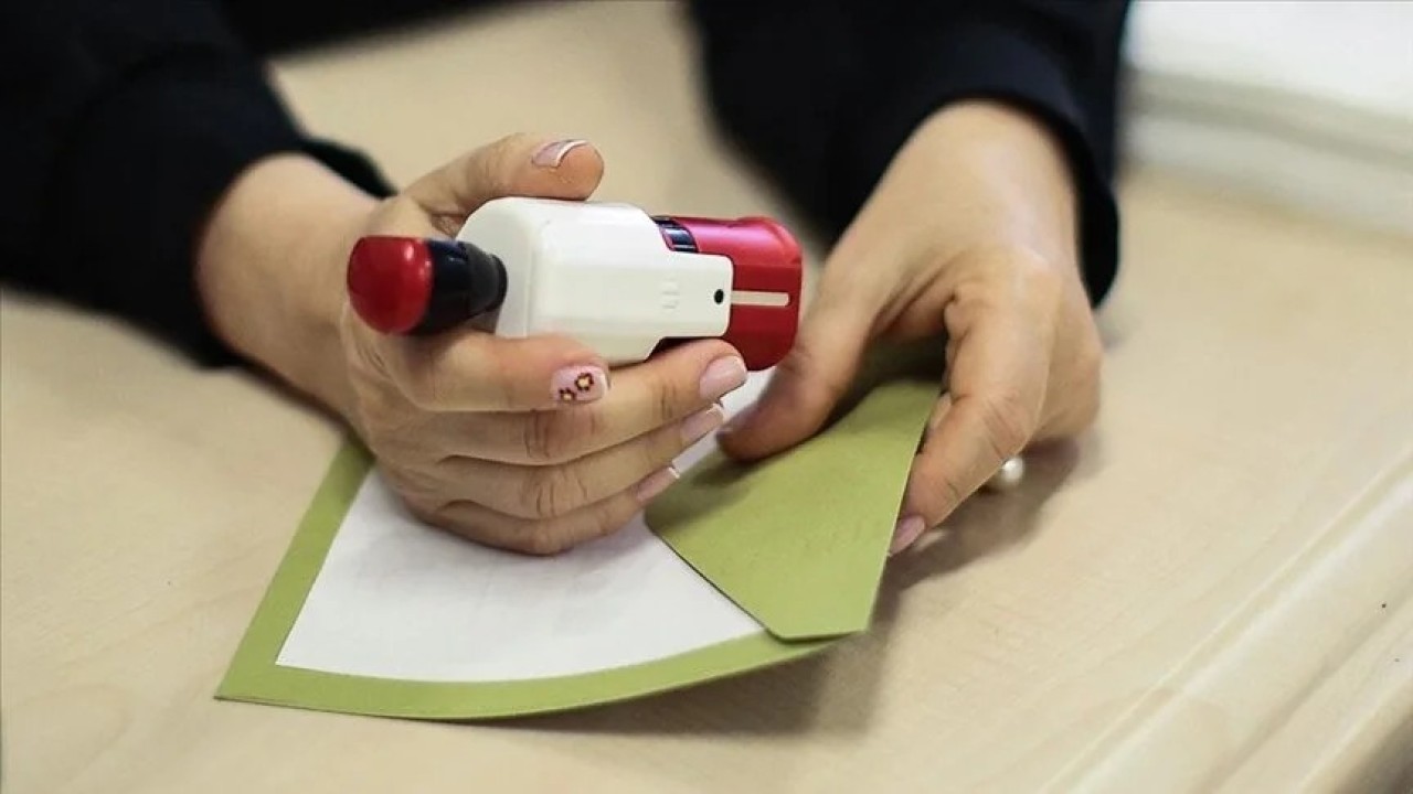 Türkiye sandık başına gidiyor. Oy verirken dikkat edilmesi gerekenler. Bugün bunları yapmak yasak