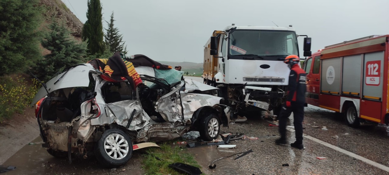 Adıyaman'da feci kaza: Fırat Yılmaz ve Furkan Geyik öldü