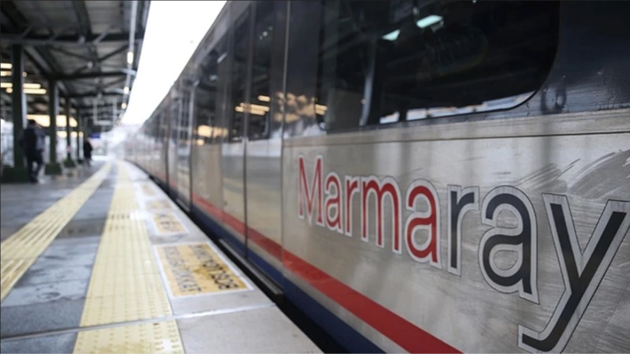 Marmaray'da intihar girişimi! Seferler durduruldu