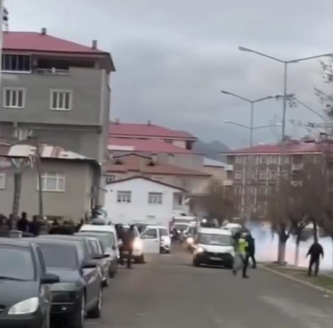 Mazbata seçimi kazanan CHP'li adaydan alınıp AK Partili adaya verildi. Ortalık karıştı