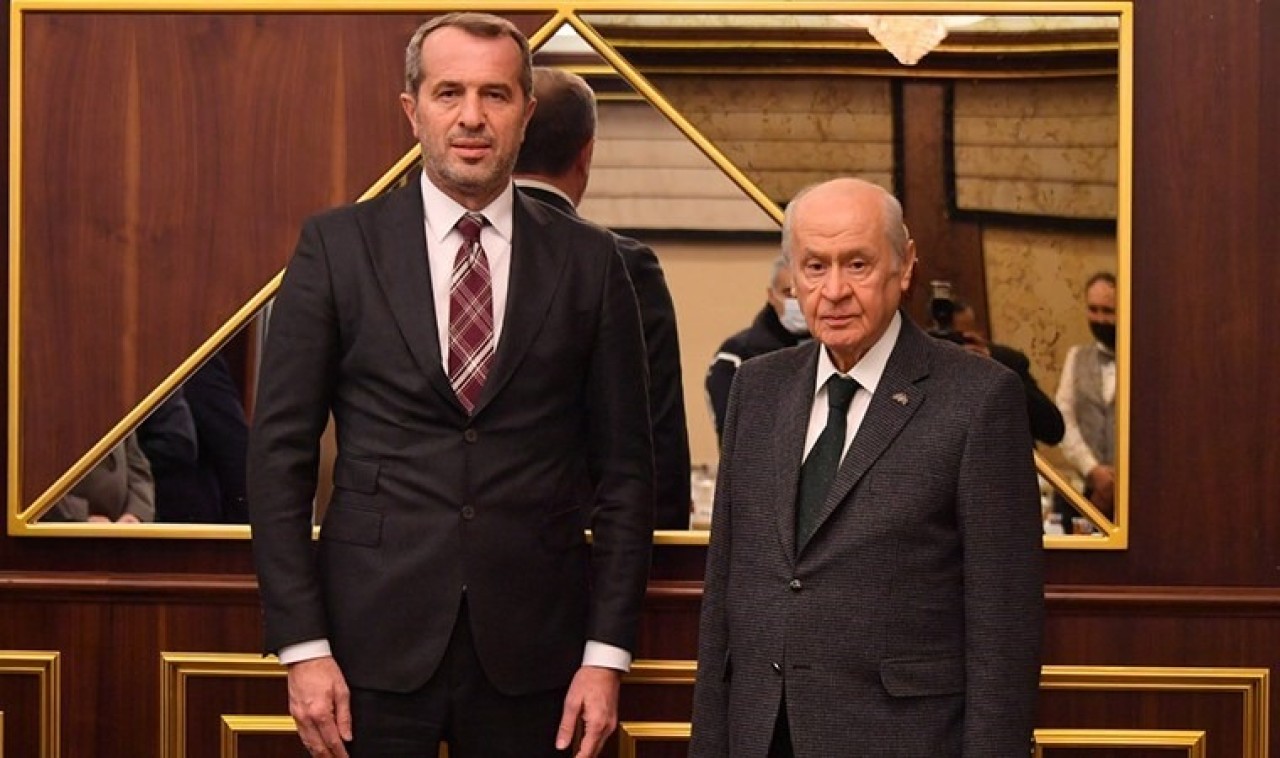 Saffet Sancaklı MHP'ye döndü