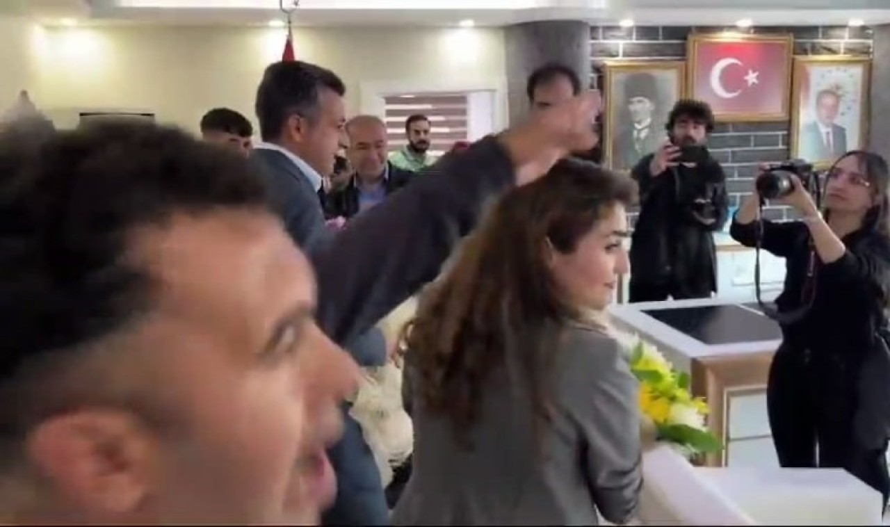 DEM Partililerden skandal hareket. İçişleri Bakanlığı soruşturma başlattı