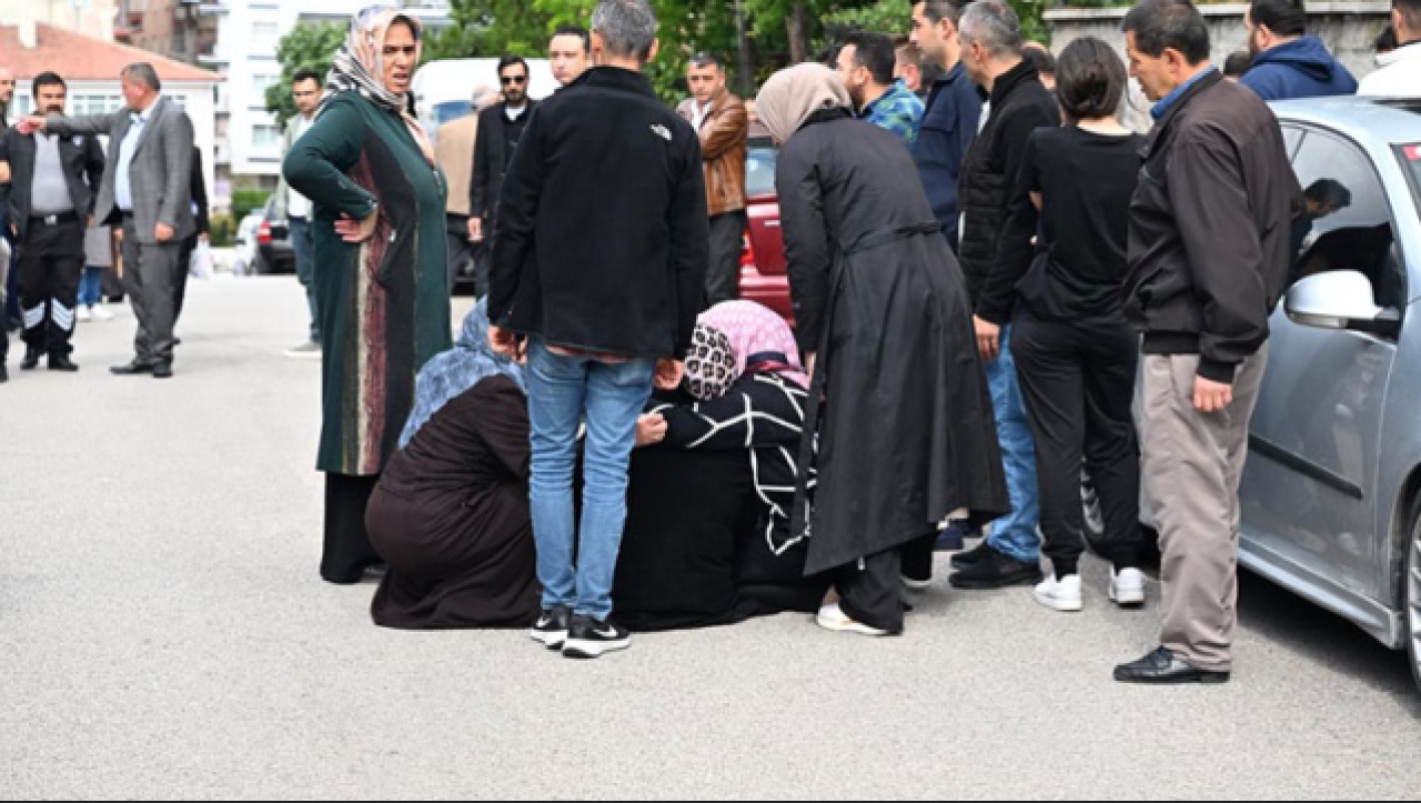 Ankara'da feci olay! Cinnet geçiren komiser yardımcısı eşi ve 2 çocuğunu öldürdürerek intihar etti!
