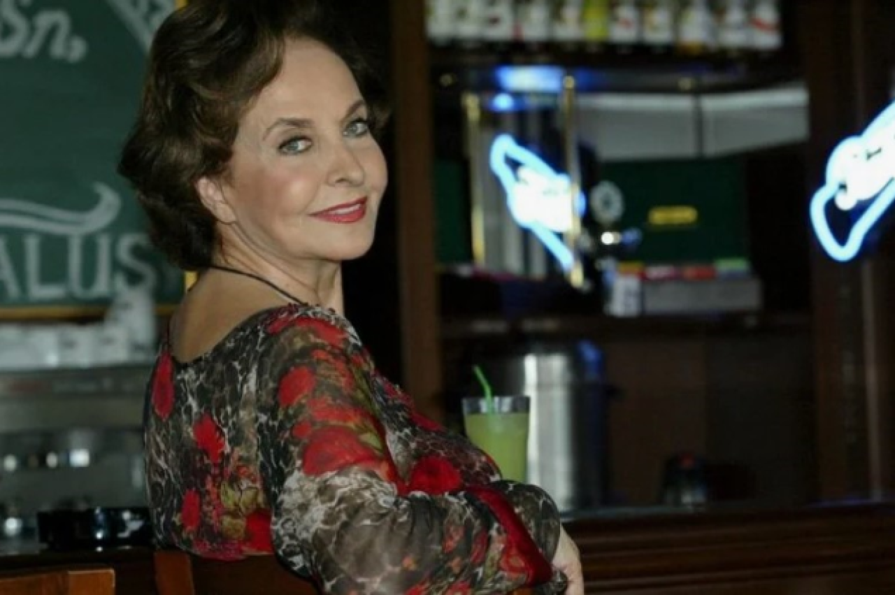 Usta oyuncu Ayten Gökçer yaşamını yitirdi!