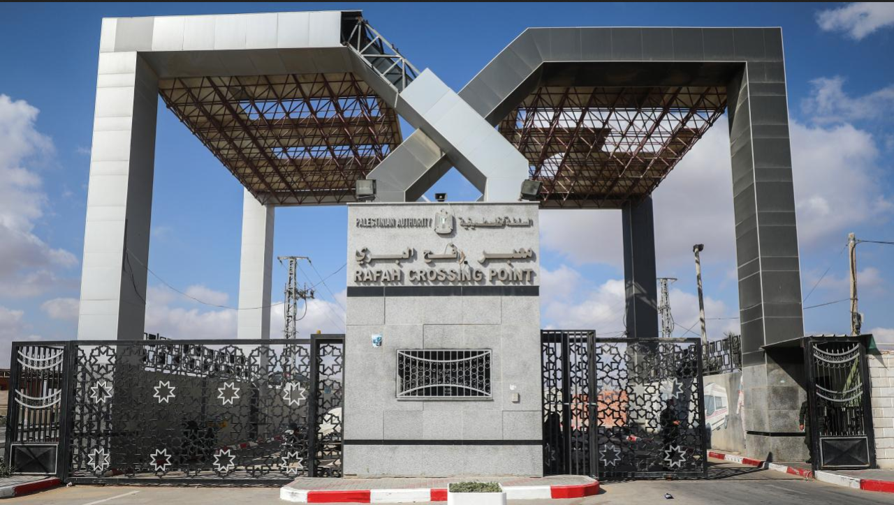 İsrail Refah'ta Mısır'a açılan sınır kapısını ele geçirildi!