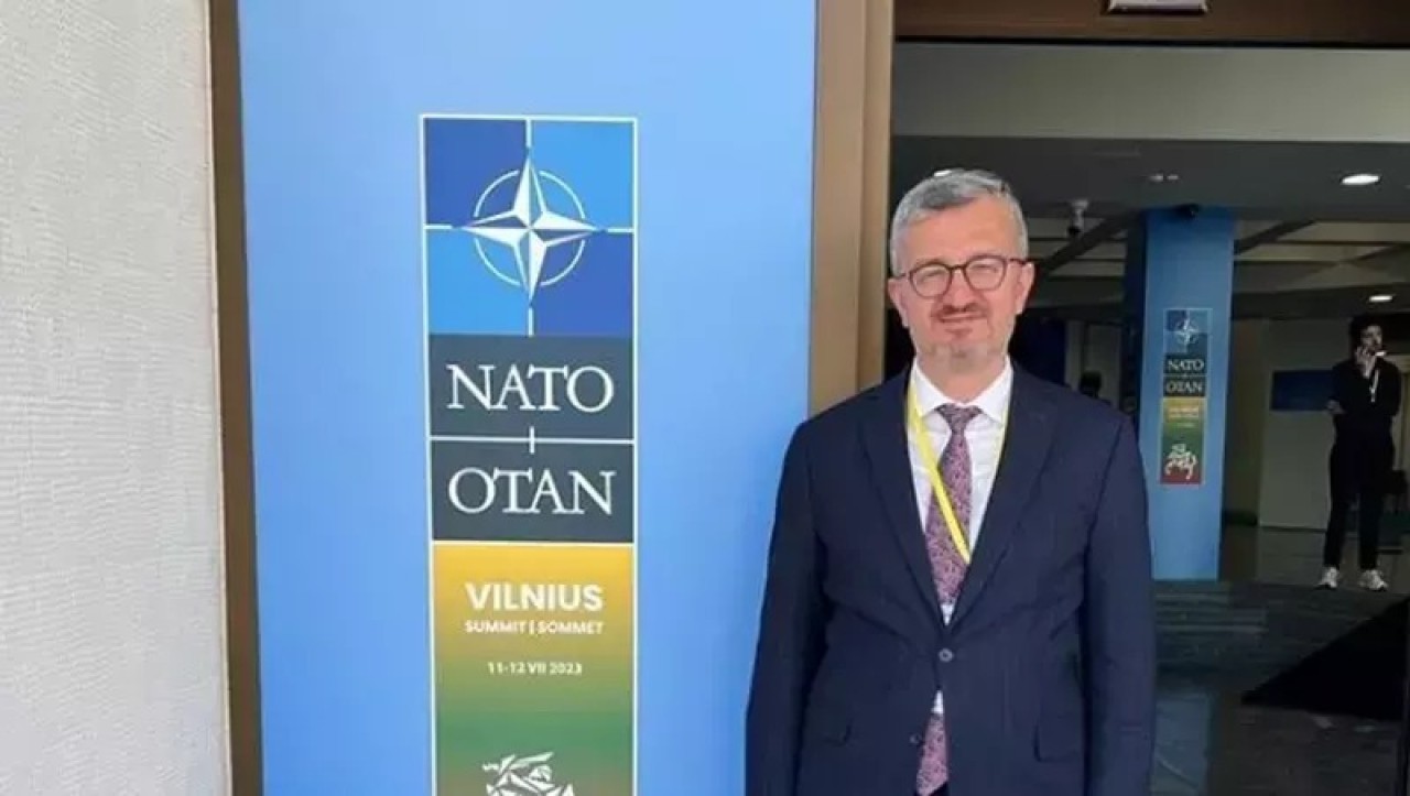 Burhanettin Duran kimdir?