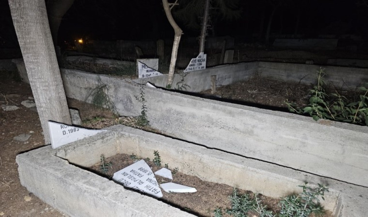 Mezarlıkta neler oluyor? Bunu kim neden yapıyor?