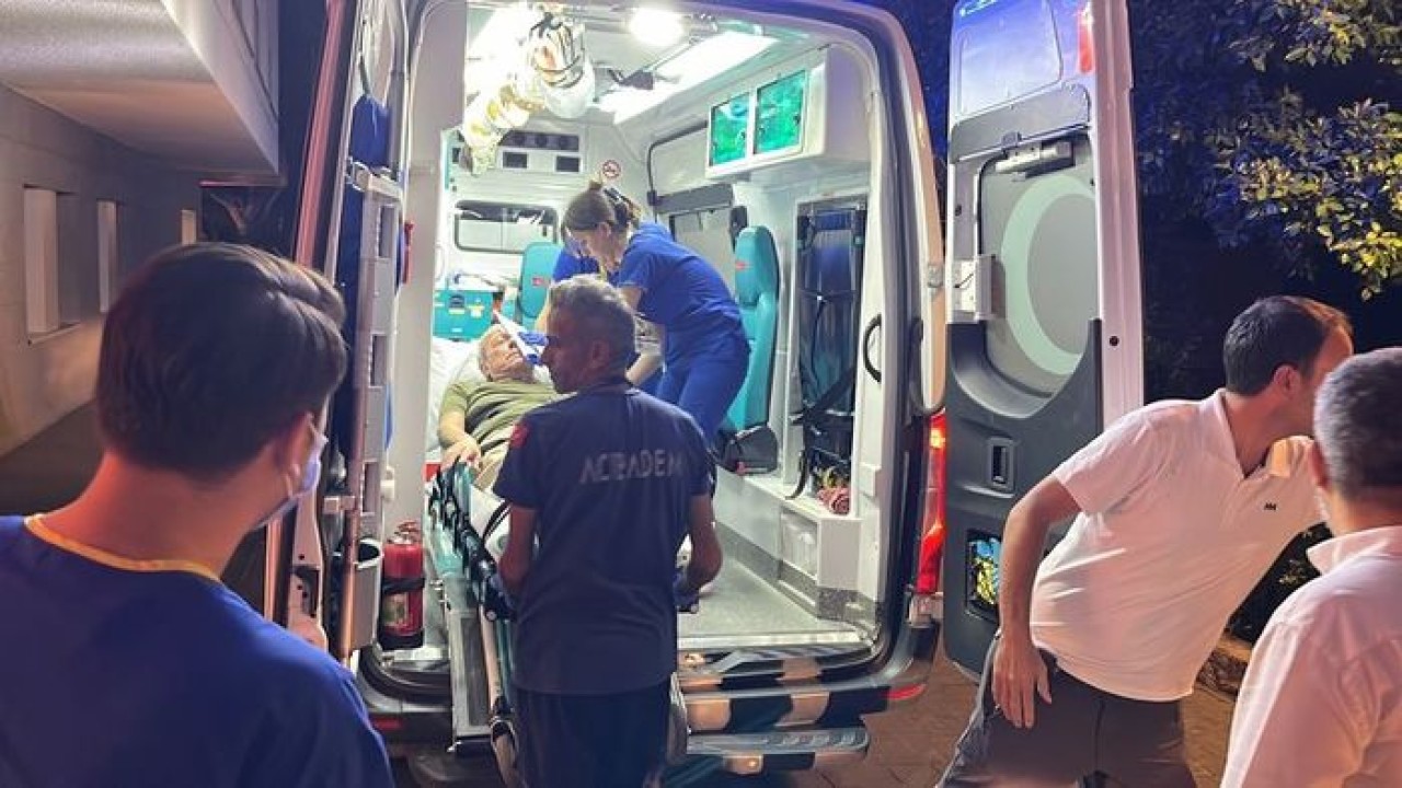 Sabancı'yı dövdüler. Hastaneye kaldırıldı