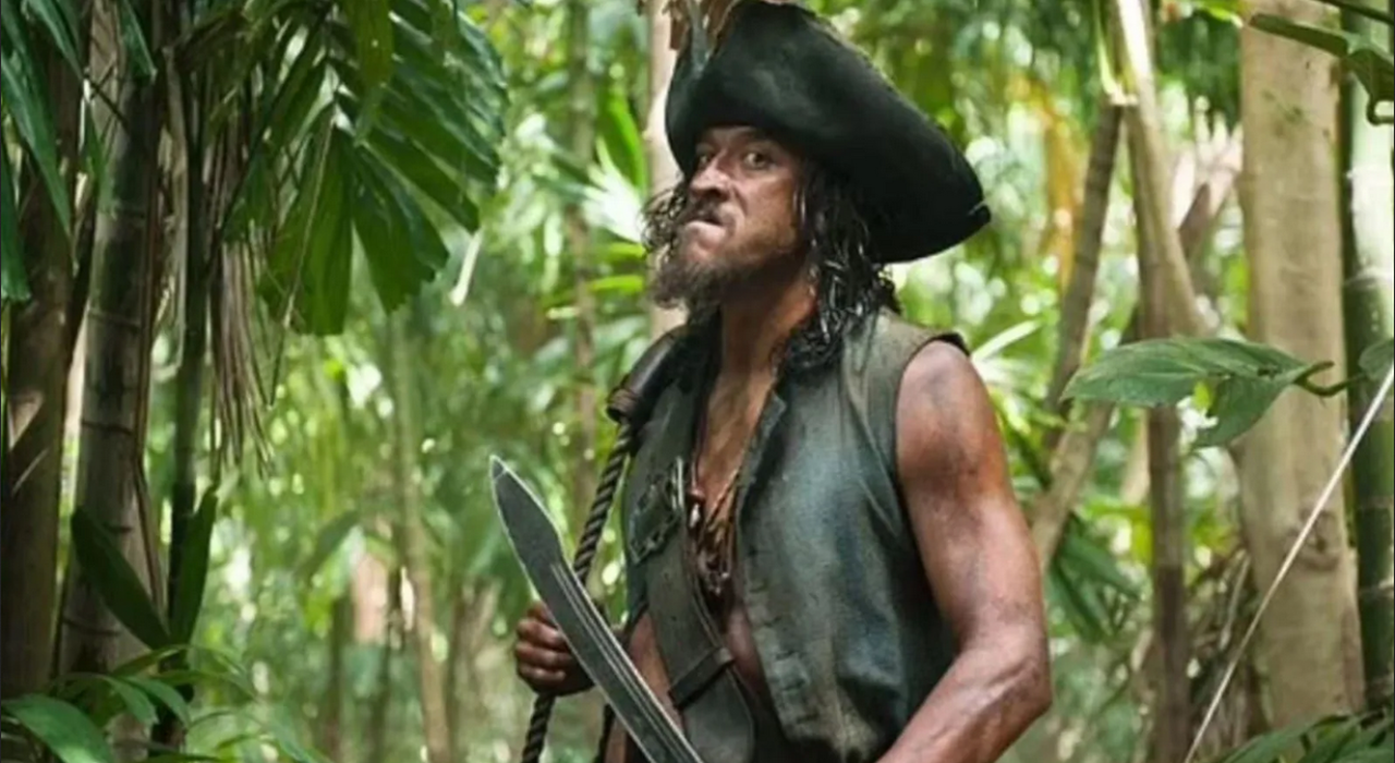 Karayip Korsanları'nda rol alıyordu: Profesyonel sörfçü köpekbalığı saldırısında yaşamını yitirdi!